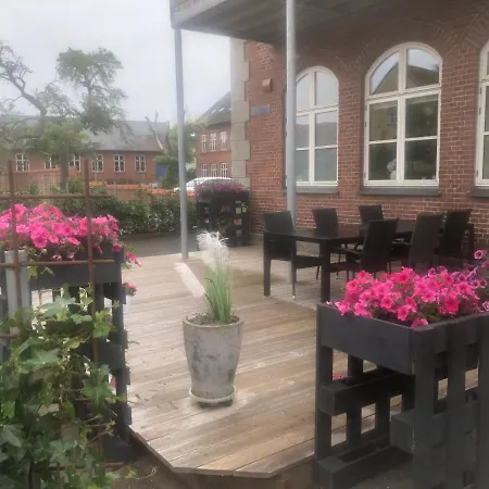 Apartment Den Lille Skole - Ferie Pa Aero I By