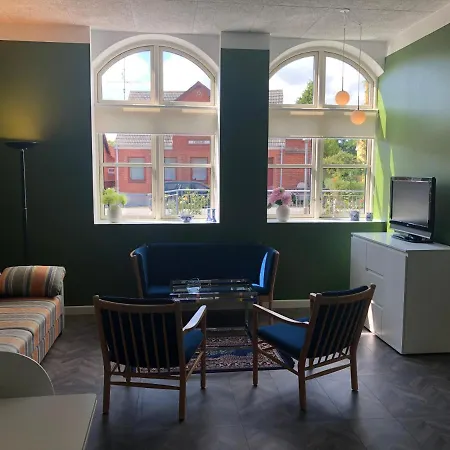 Den Lille Skole - Ferie Pa Aero I By *